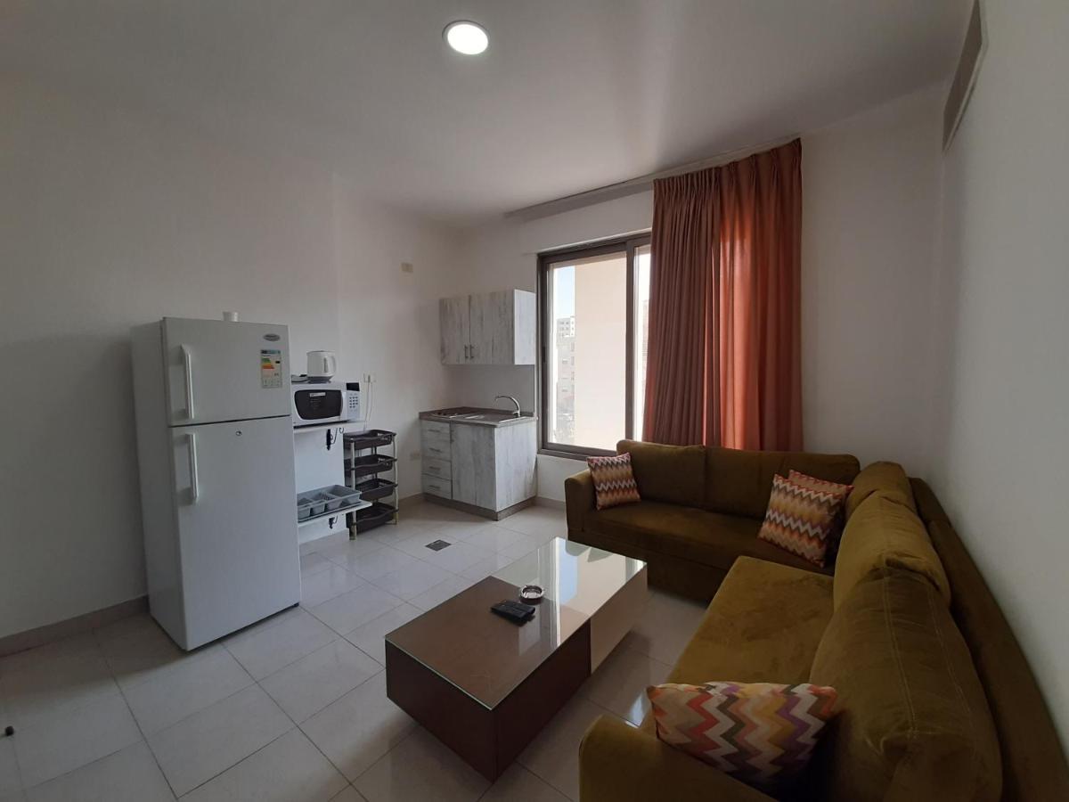 Furnished Apartments Near Mcdonald'S Al-Madina Al-Monawara St アンマン エクステリア 写真