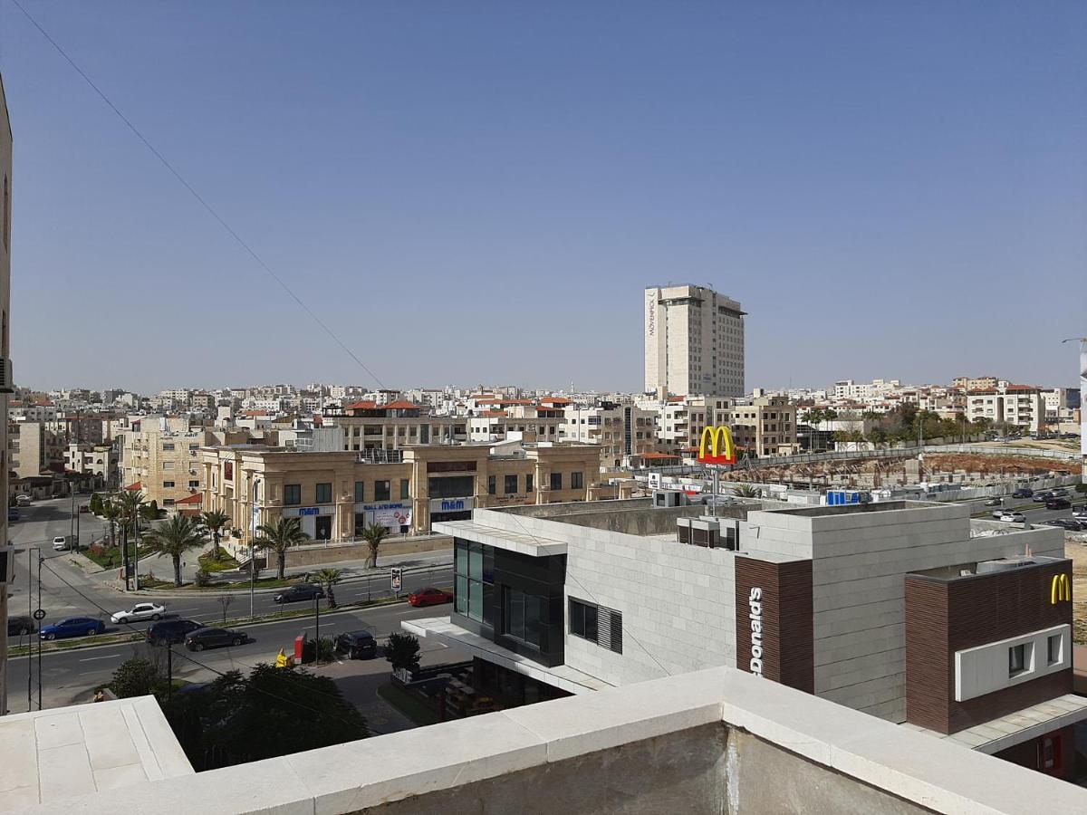 Furnished Apartments Near Mcdonald'S Al-Madina Al-Monawara St アンマン エクステリア 写真
