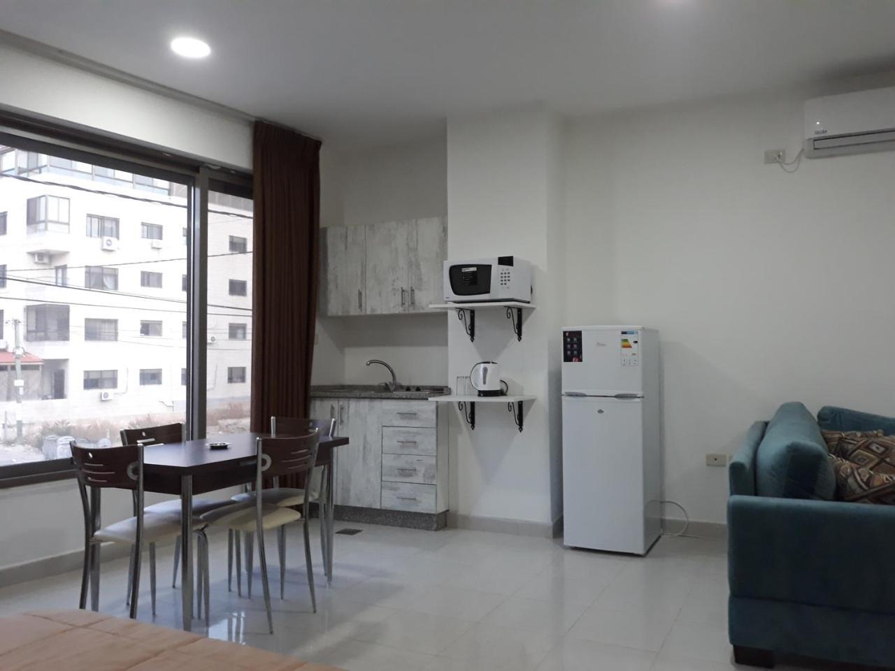Furnished Apartments Near Mcdonald'S Al-Madina Al-Monawara St アンマン エクステリア 写真